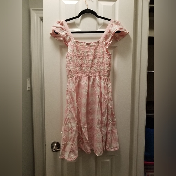 Dress - Picture 2 of 3